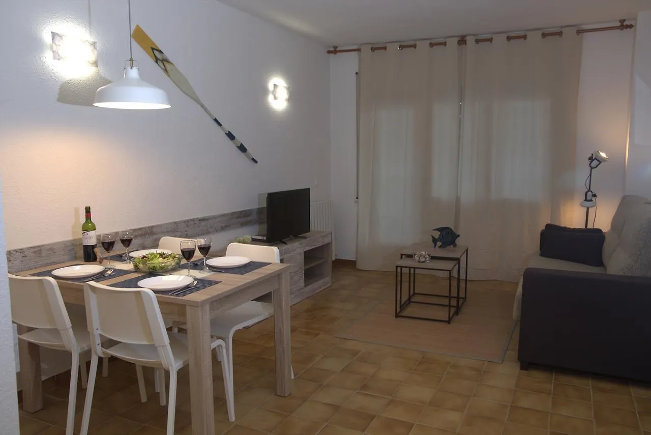 סאן פליו דה גיסולס Piso Con Encanto 0*, סאן פליו דה גיסולס
